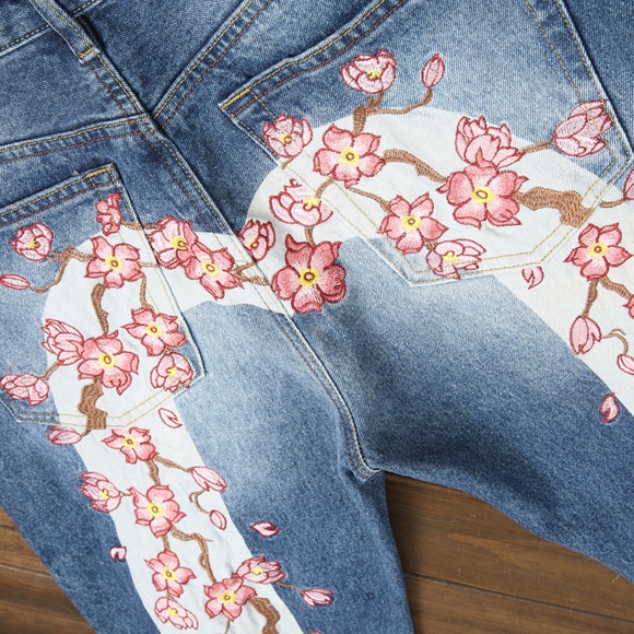 Evisu men’s Jeans - Picture 6 of 15